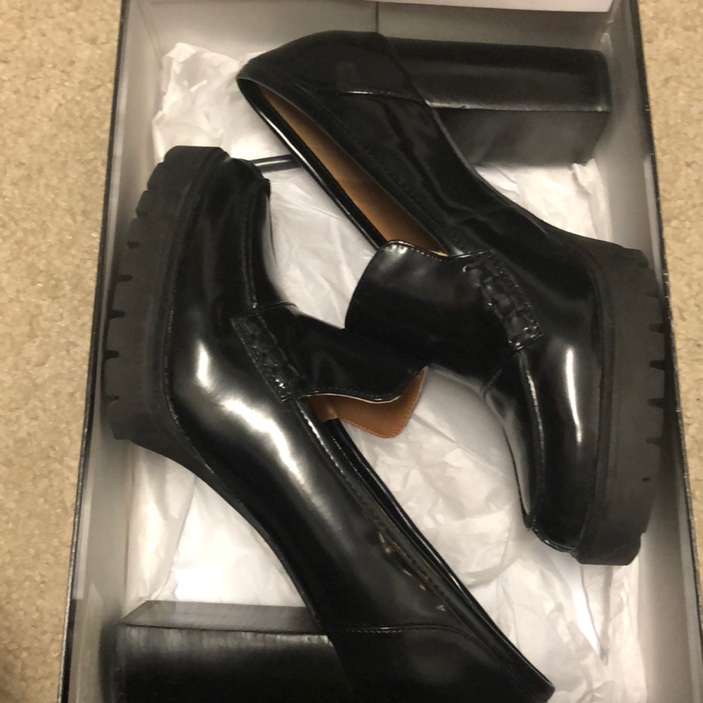 Nine West pumps